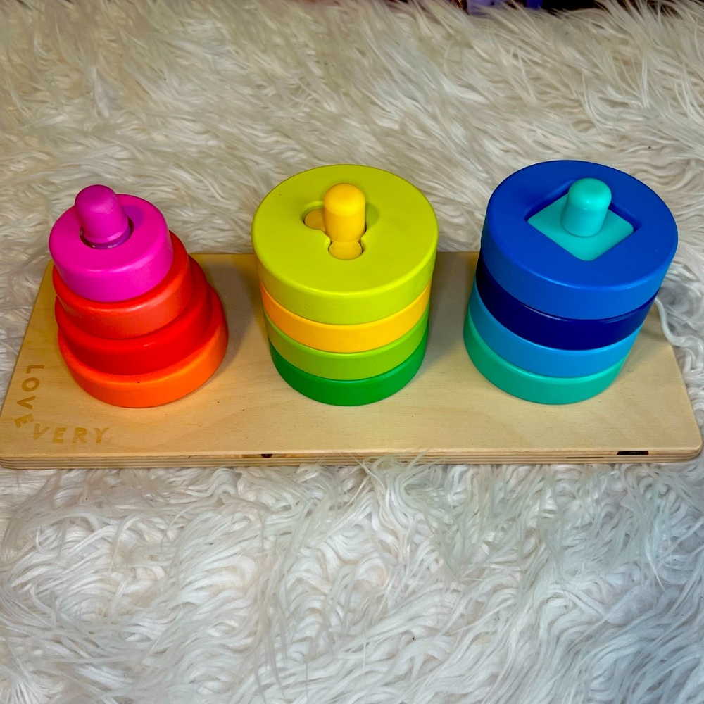 Lovevery Puzzle. Like New.